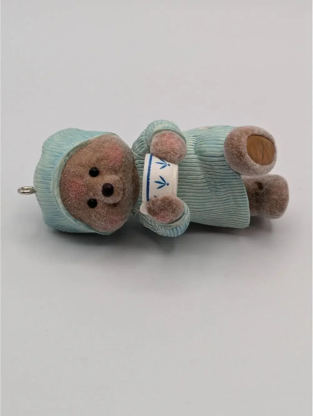 Hallmark Keepsake Comfy and Cozy 2016, 2nd in the Mary Hamilton's Bears Series